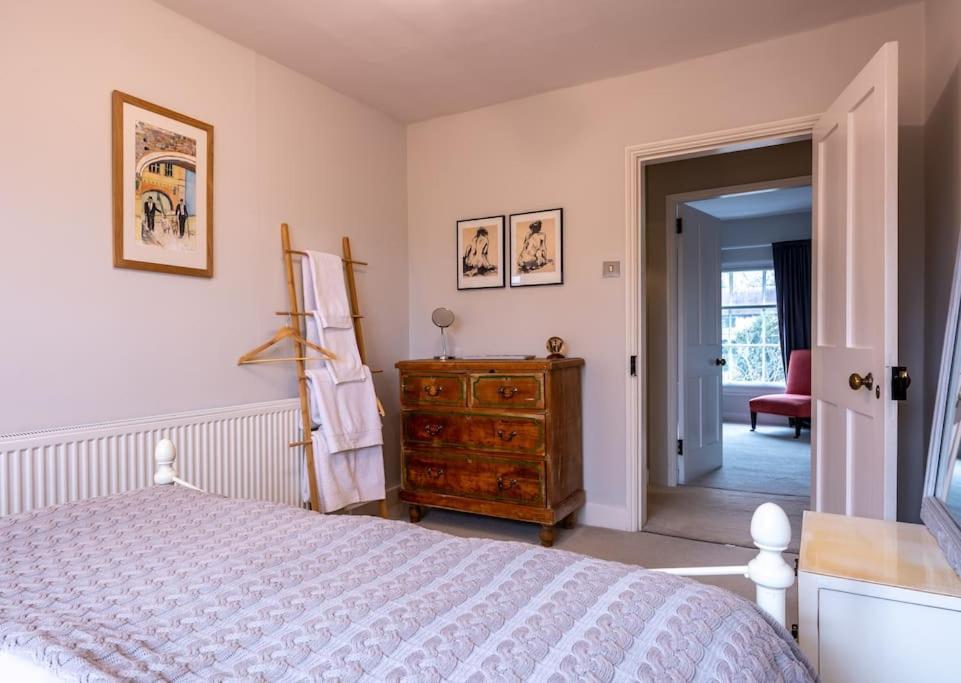 Beautiful & Spacious Retreat In Winchester Ngoại thất bức ảnh