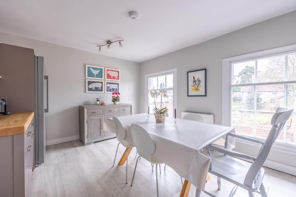 Beautiful & Spacious Retreat In Winchester Ngoại thất bức ảnh